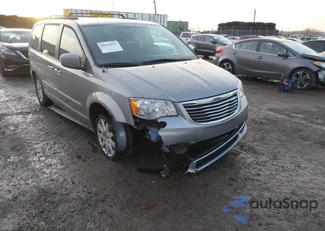 2016 Chrysler Town & Country Touring z USA, uszkodzony, nr VIN 2C4RC1BG8GR288672